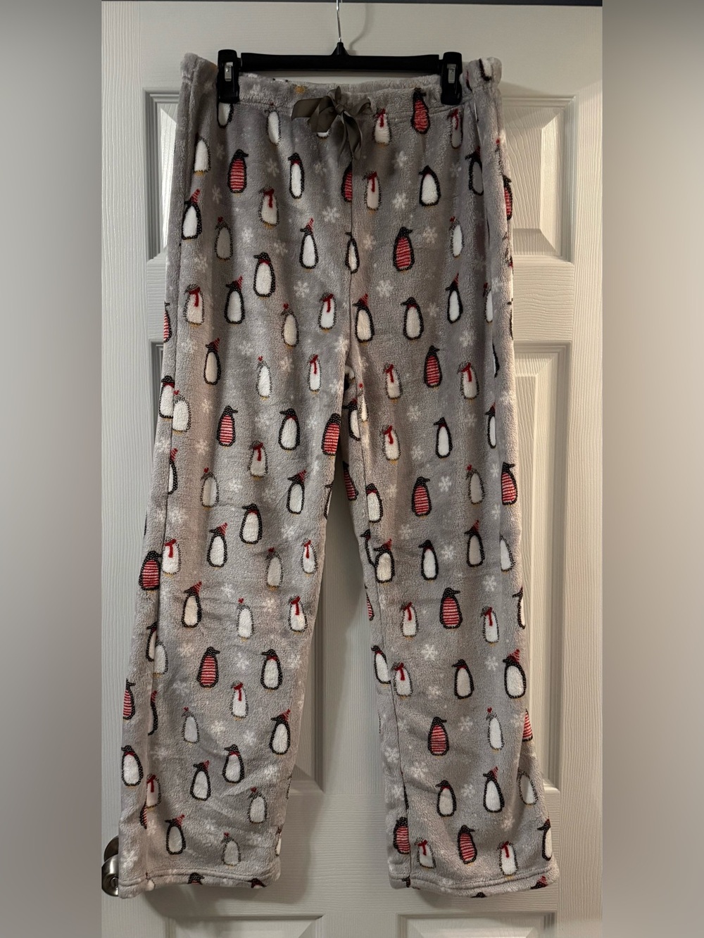 Women’s Cozy Gray Penguin Fleece Pajama Pants